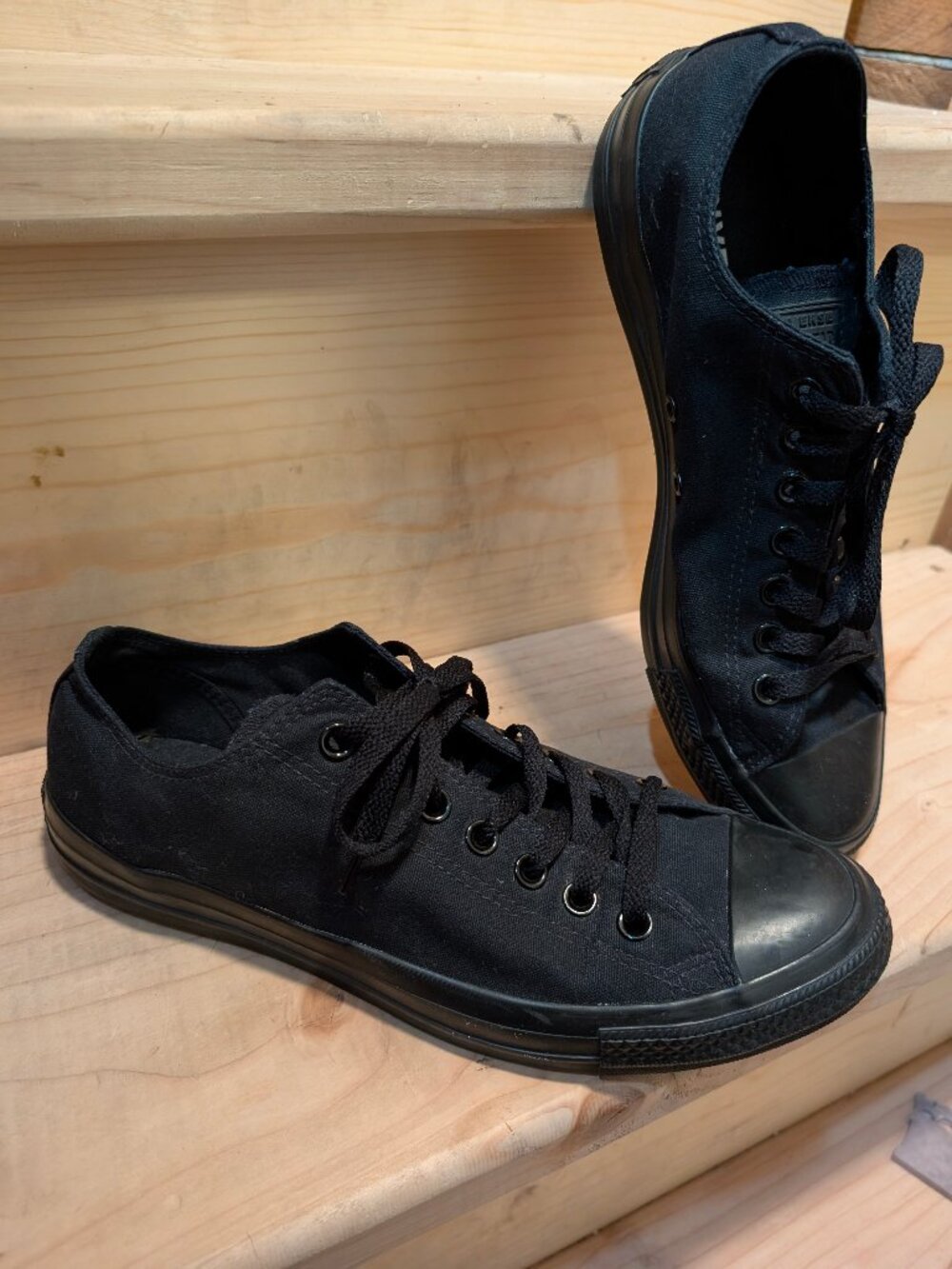 LN Chuck Taylor Men's 10 All Star Low Top Sneaker Monochrome Black canvas shoes